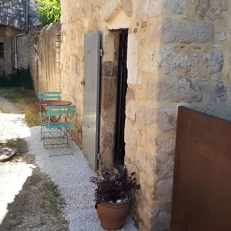 De Village * La Garde-Adhémar